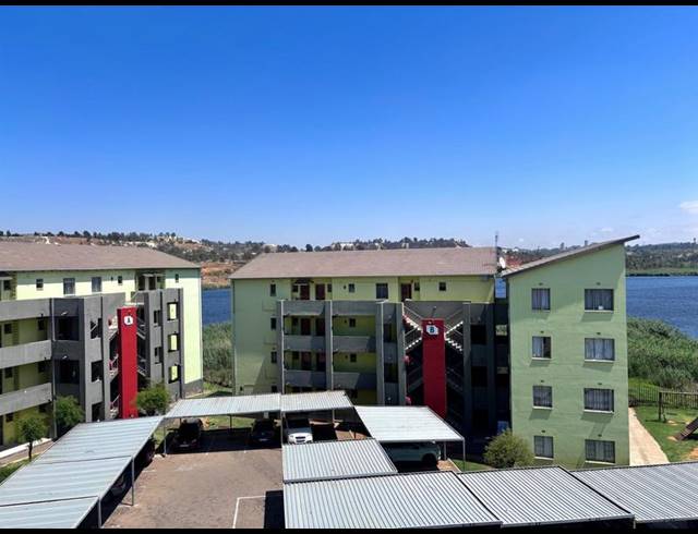 2 BEDROOM PROPERTY TO RENT IN FLEURHOF